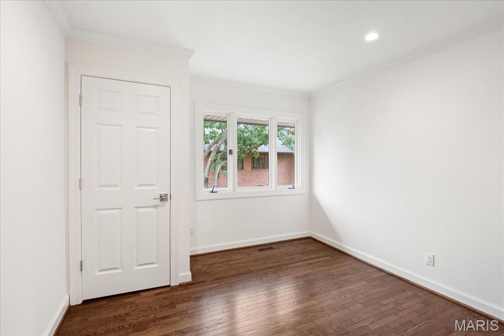 Central Pointe Condo - Residential