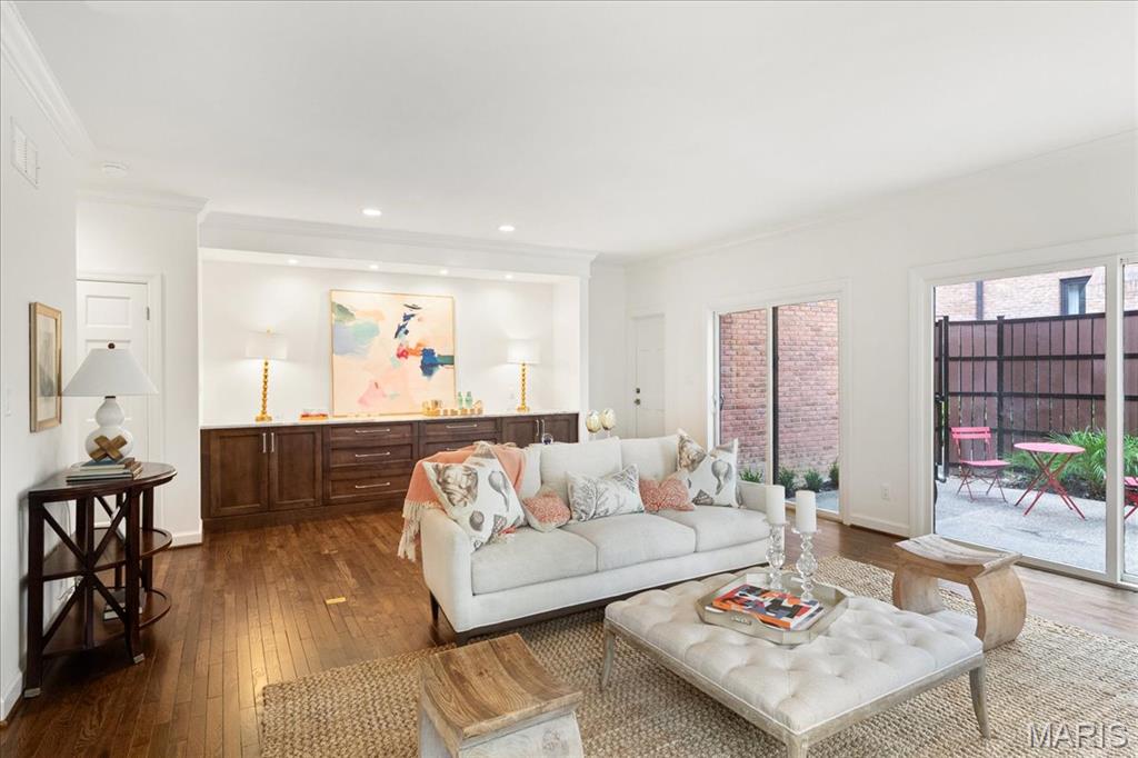 Central Pointe Condo - Residential