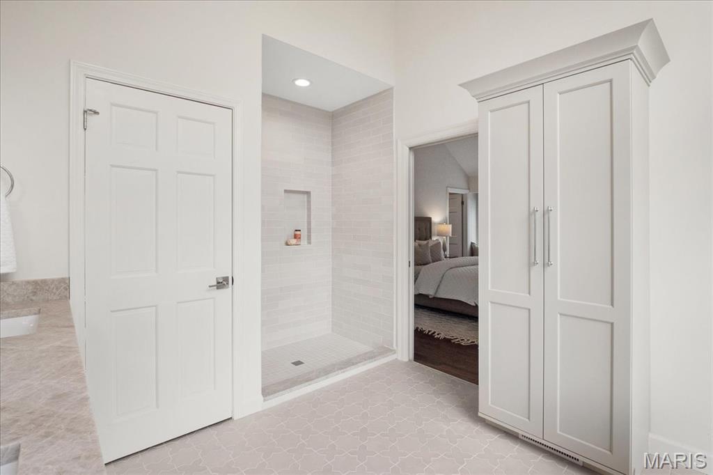 Central Pointe Condo - Residential