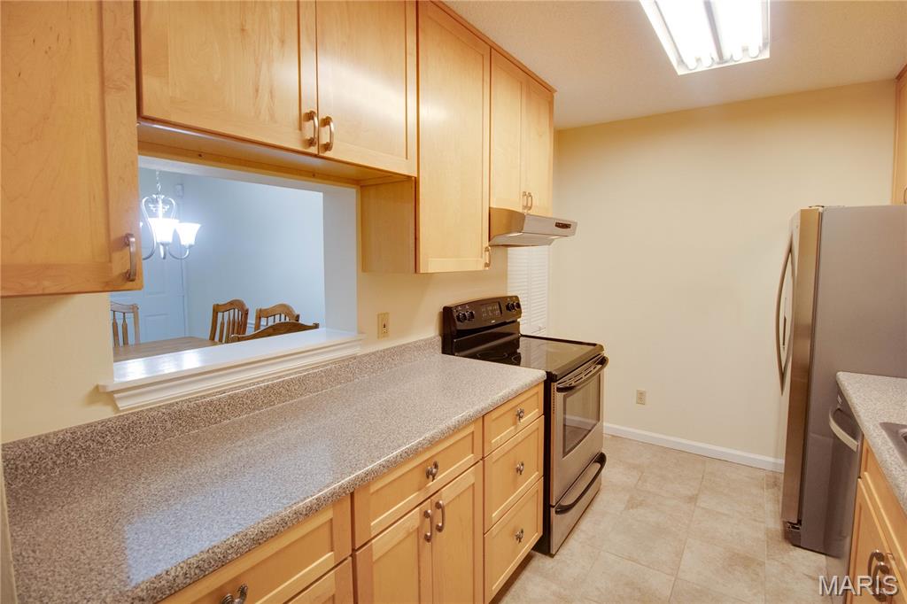 Brentwood Forest Condo Ph Eight - Residential