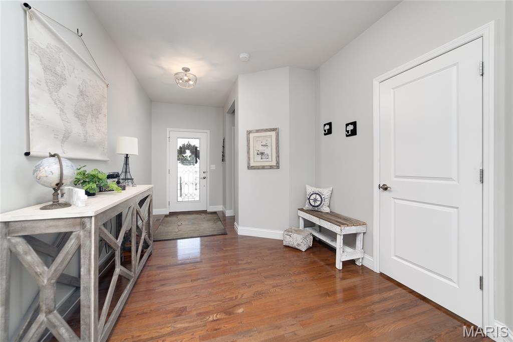 425 Redstart Drive