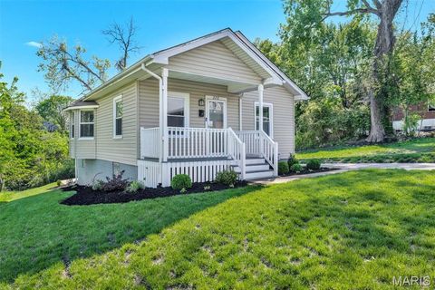 Tiny photo for 330 Chambers Road, Riverview, MO 63137 (MLS # 26020449)