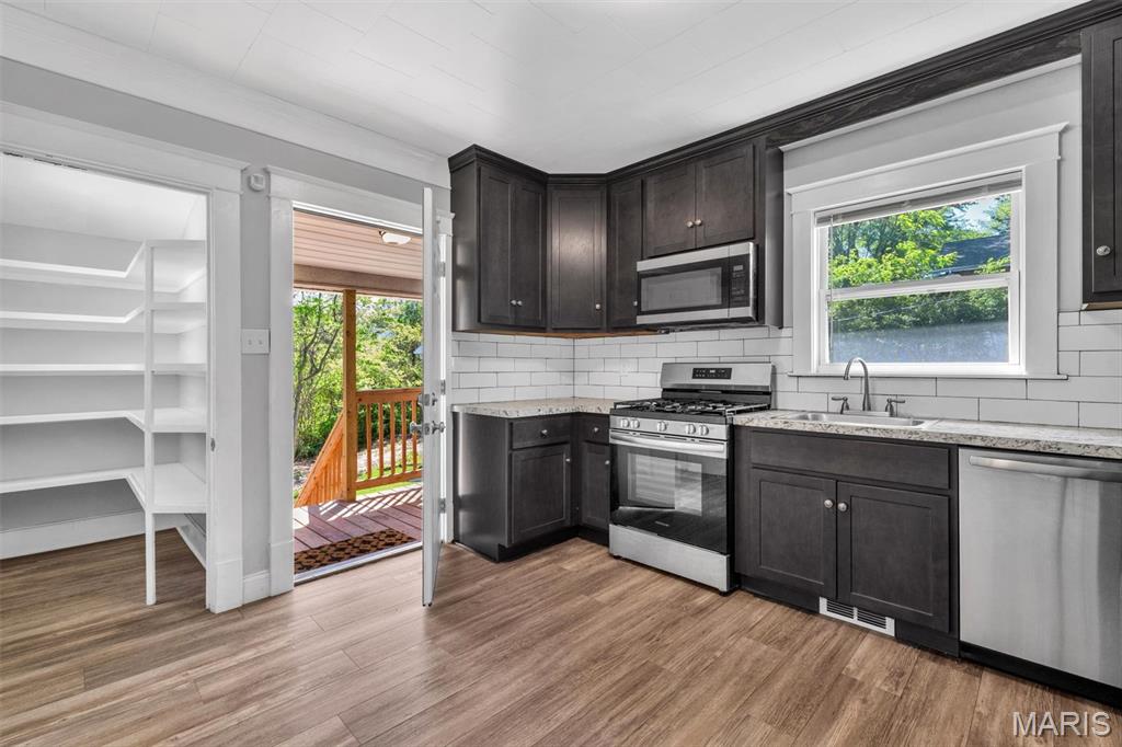 Riverview Gardens - Residential Lease