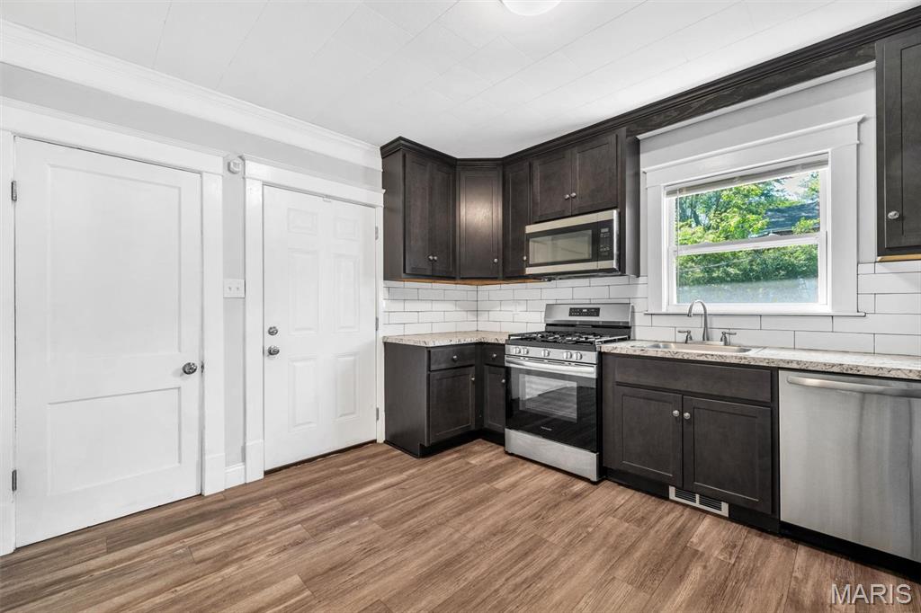 Riverview Gardens - Residential Lease