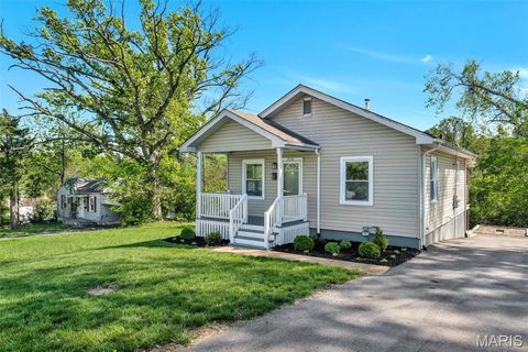 Tiny photo for 330 Chambers Road, Riverview, MO 63137 (MLS # 26020449)