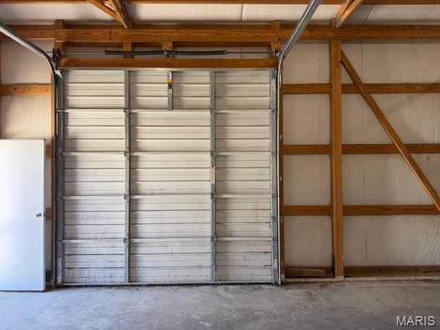 Farmington Indust Park - Commercial Lease