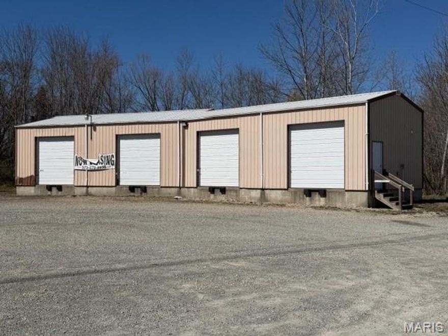 1,925 SF warehouse building, featuring a small office area and four convenient overhead doors. The location gives you easy access to key resources and transportation routes, supporting operational efficiency and growth. Immediate possession offers businesses a quick start to operations, while the option to lease the adjacent commercial building provides expanded workspace potential.