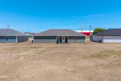 Tiny photo for 200 Love Street, Auxvasse, MO 65231 (MLS # 26031297)