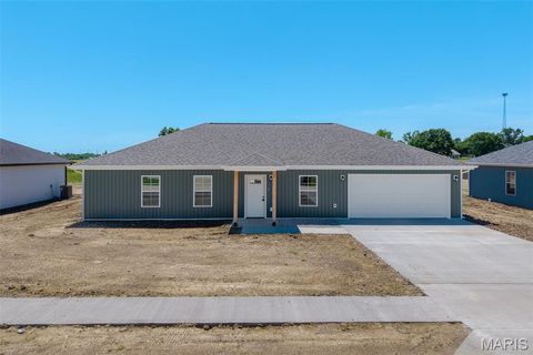Tiny photo for 200 Love Street, Auxvasse, MO 65231 (MLS # 26031297)