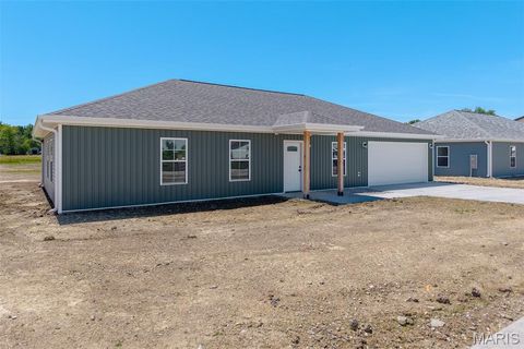 Tiny photo for 200 Love Street, Auxvasse, MO 65231 (MLS # 26031297)