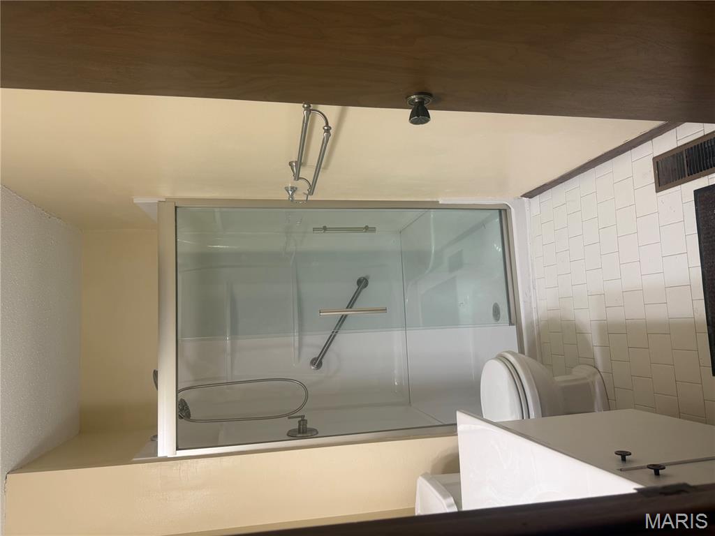 Westport Crossing Condo 1-D - Residential Lease