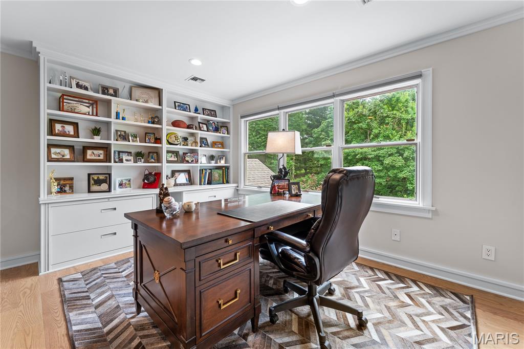 Woodbridge Condo Ph Four - Residential