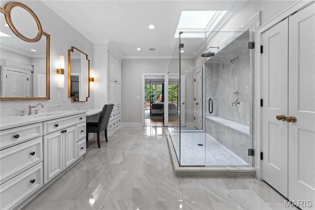 Woodbridge Condo Ph Four - Residential