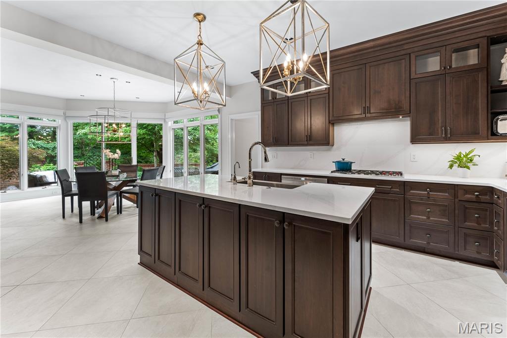 Woodbridge Condo Ph Four - Residential