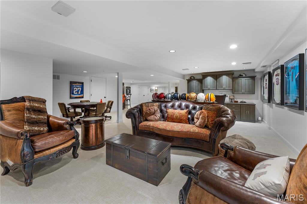 Woodbridge Condo Ph Four - Residential