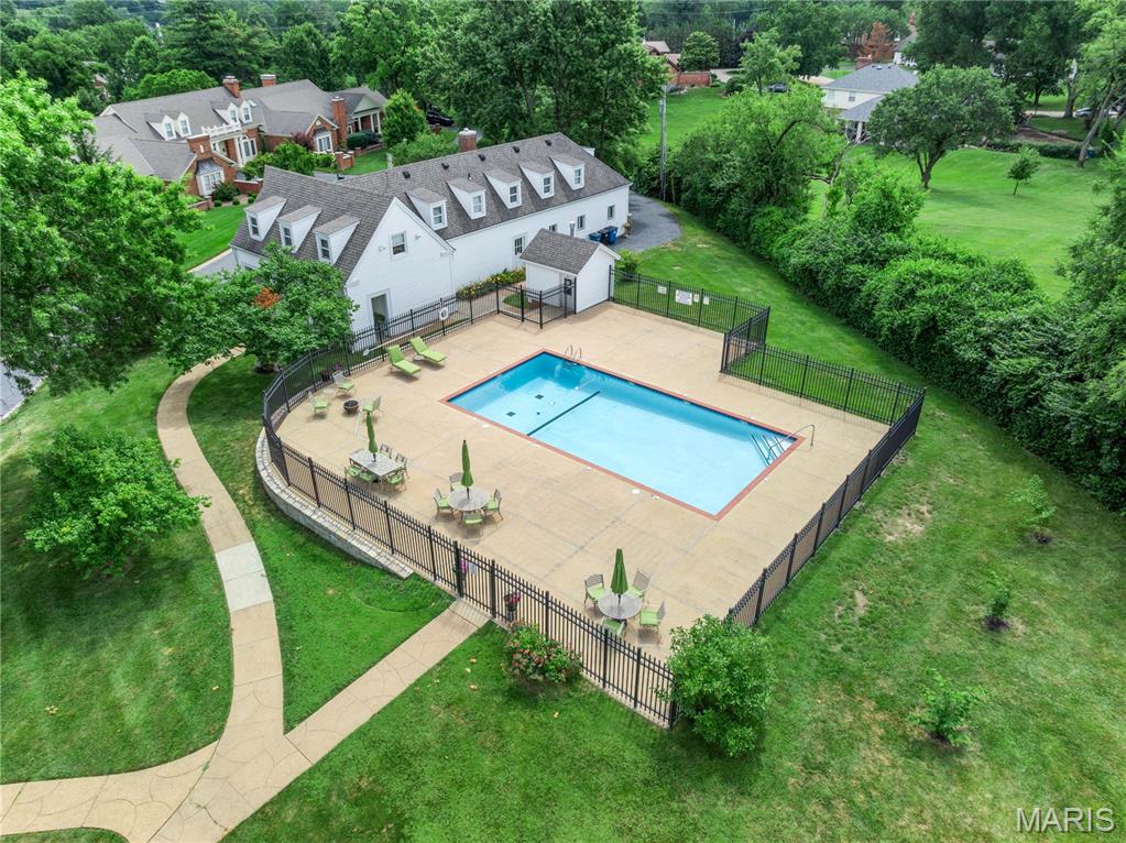 Woodbridge Condo Ph Four - Residential