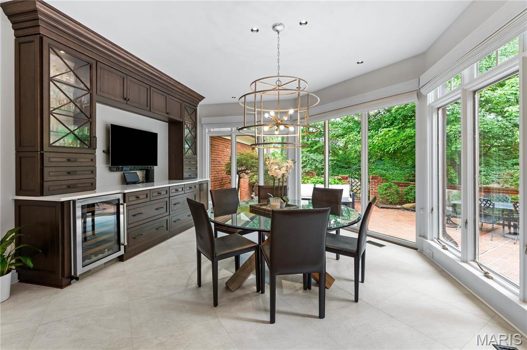 Woodbridge Condo Ph Four - Residential