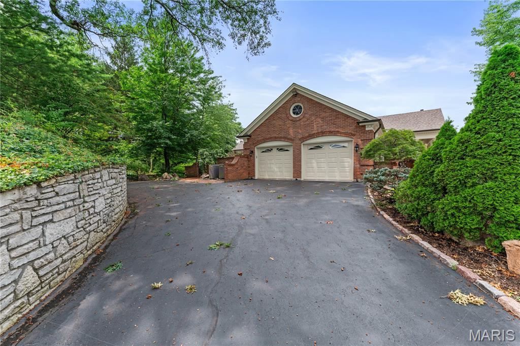 Woodbridge Condo Ph Four - Residential