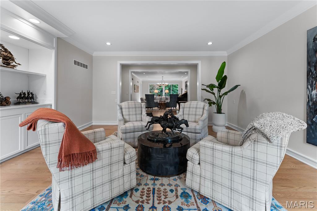 Woodbridge Condo Ph Four - Residential