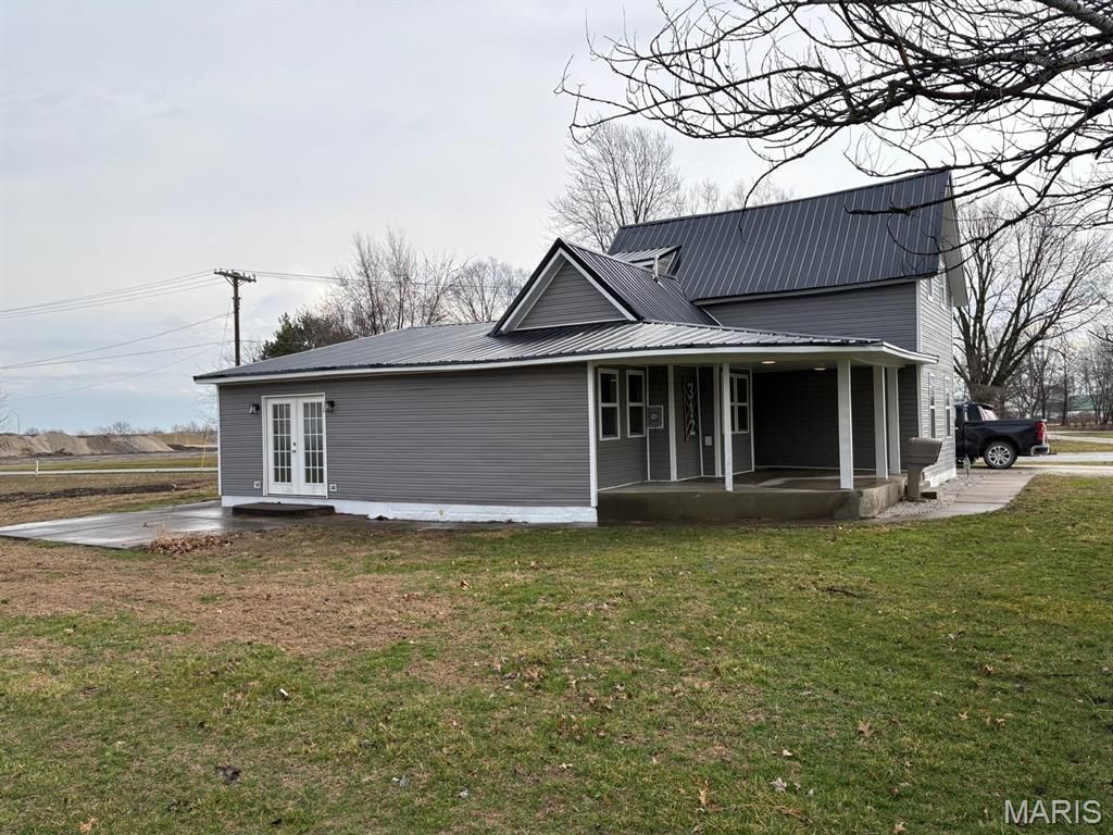 Photo of 312 E Beech Street, Shelbina, MO 63468 (MLS # 26013625)