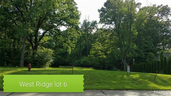 776 GRAFTON HILLS DR, GRAFTON, IL 62037 - Image e7520c65ef320c2b76e954c8f9a3d7fc/3686253978