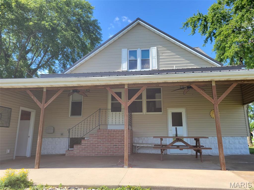 172 W Saint Louis Street