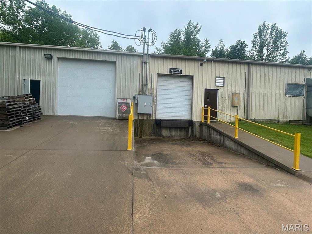 107 E Industrial Drive