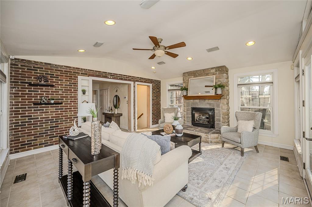 Warwick Place - Residential