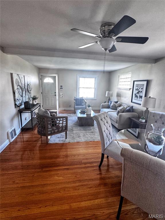 872 Queen Anne Place