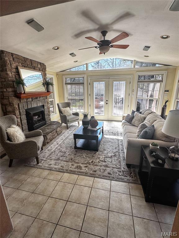 872 Queen Anne Place