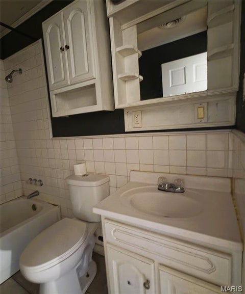 Tiny photo for 214 N Spiker Street, Bernie, MO 63822 (MLS # 26069232)