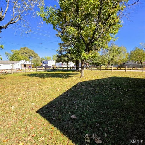 Tiny photo for 214 N Spiker Street, Bernie, MO 63822 (MLS # 26069232)