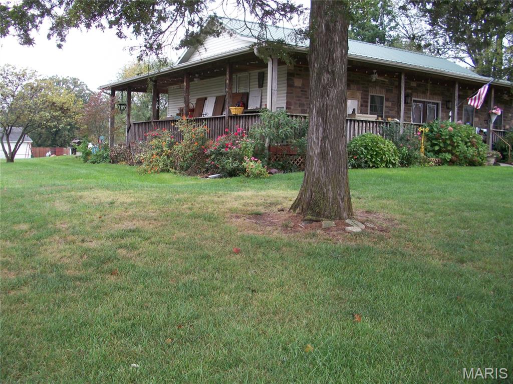 City/Rosebud - Commercial Sale