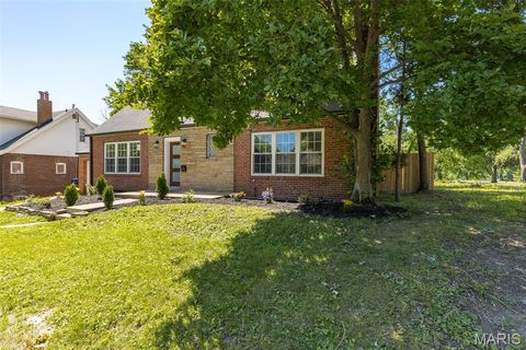 Tiny photo for 7356 Dorset Avenue, St Louis, MO 63130 (MLS # 26029297)