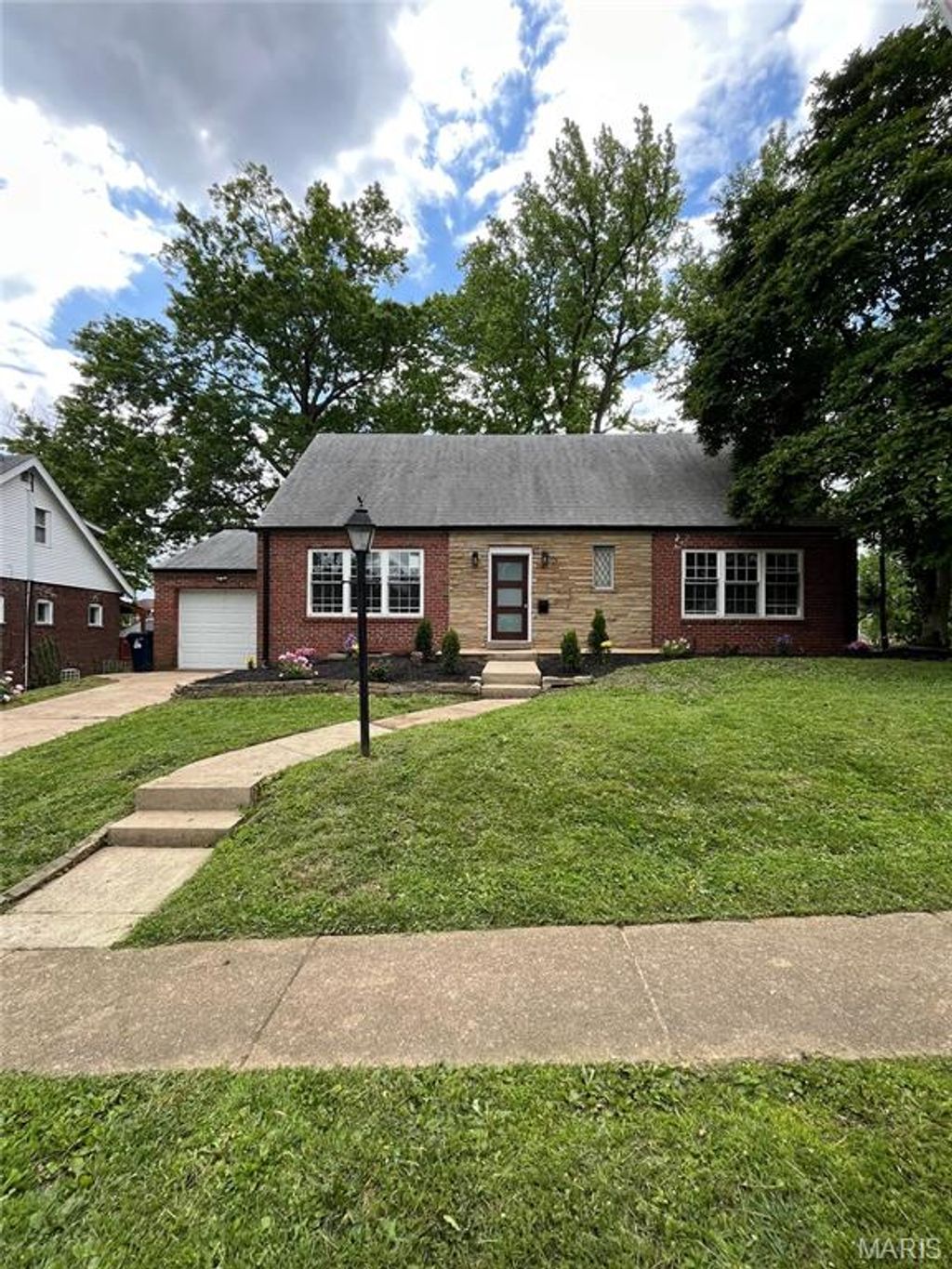 Photo of 7356 Dorset Avenue, St Louis, MO 63130 (MLS # 26029297)