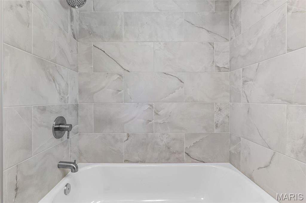 Balsons Sub Of Shaftesbury Heights - Residential