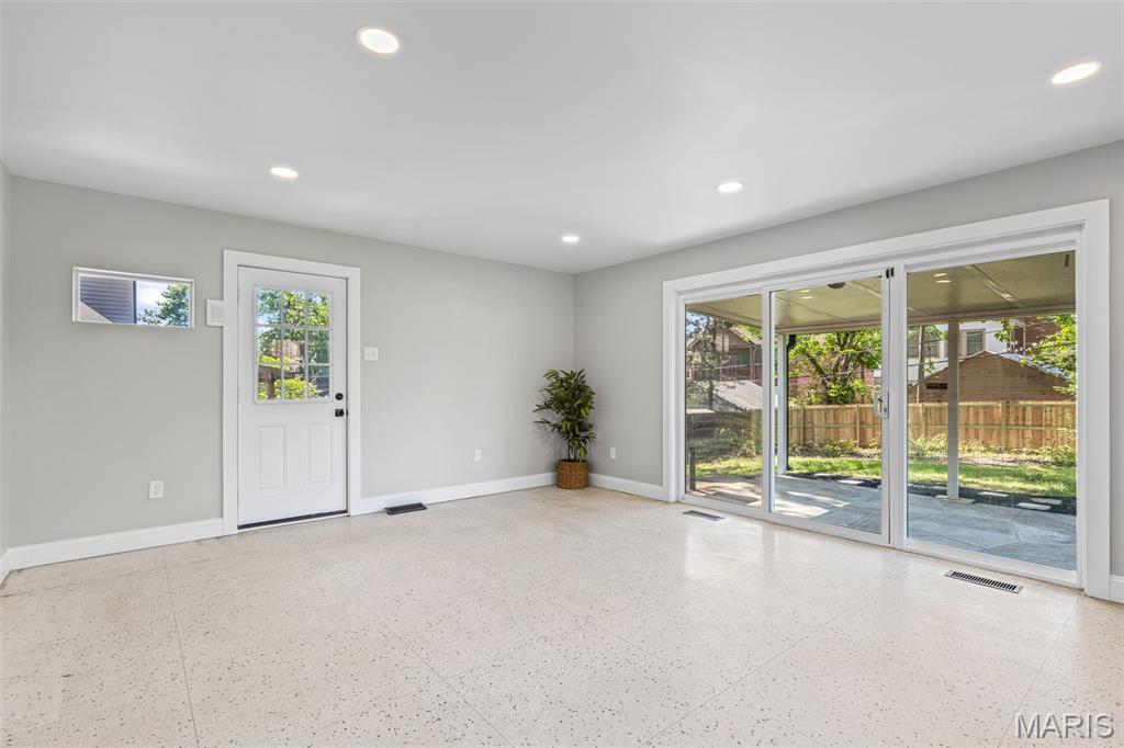Balsons Sub Of Shaftesbury Heights - Residential