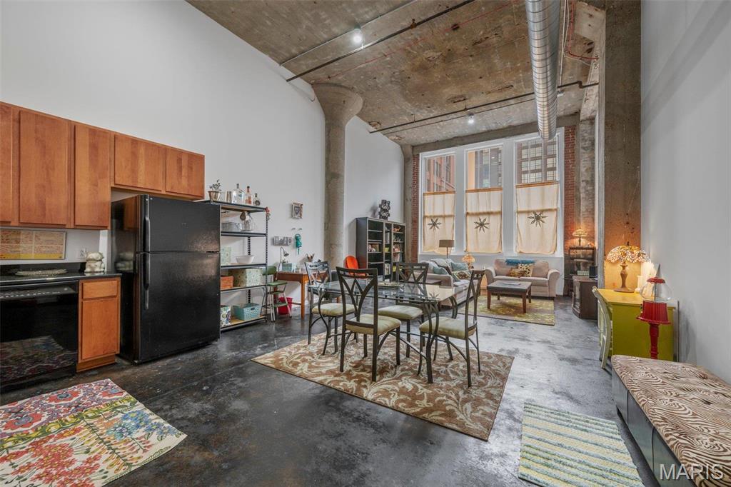 Annex Lofts Condo - Residential