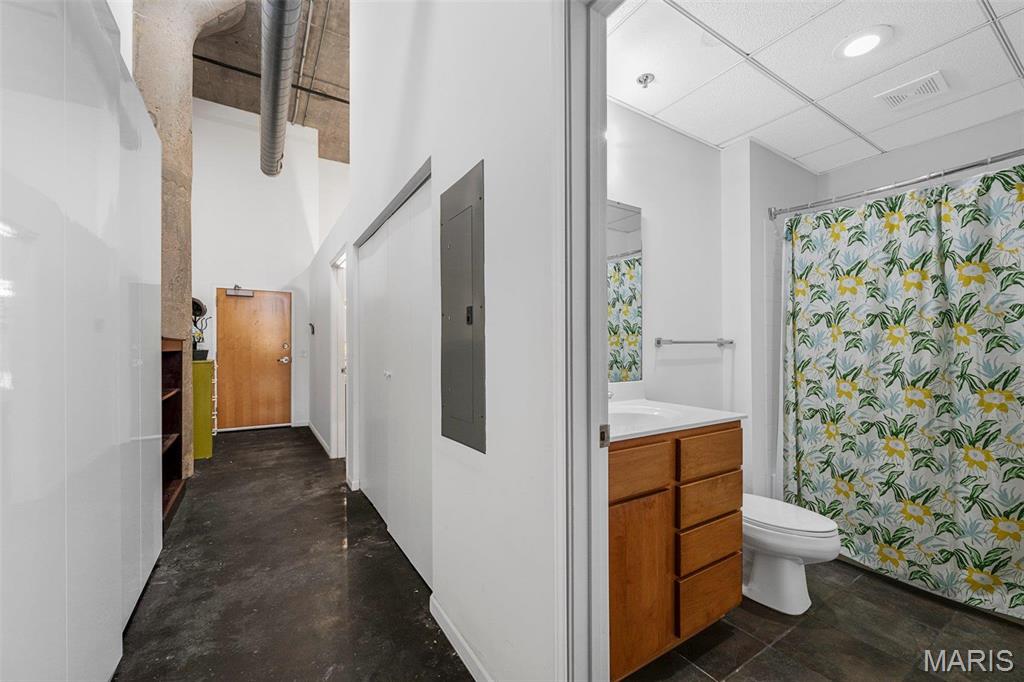 Annex Lofts Condo - Residential