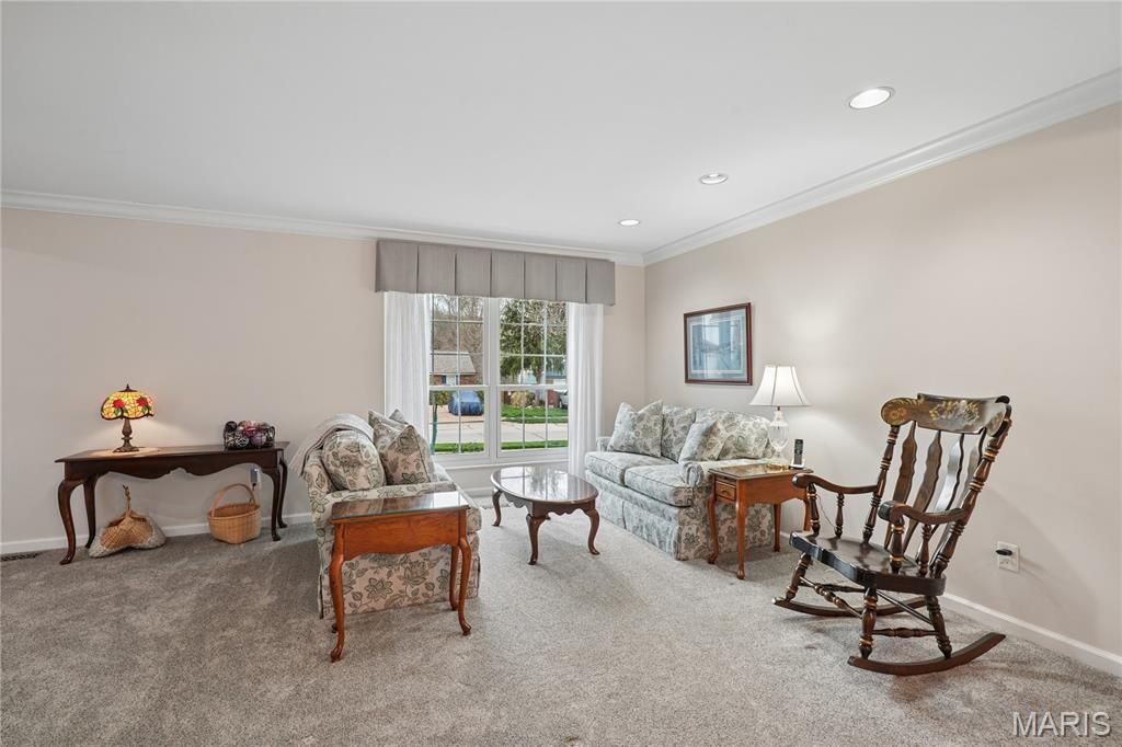 Photo of 1432 Westbrooke Terrace Drive, Ballwin, MO 63021 (MLS # 26019638)