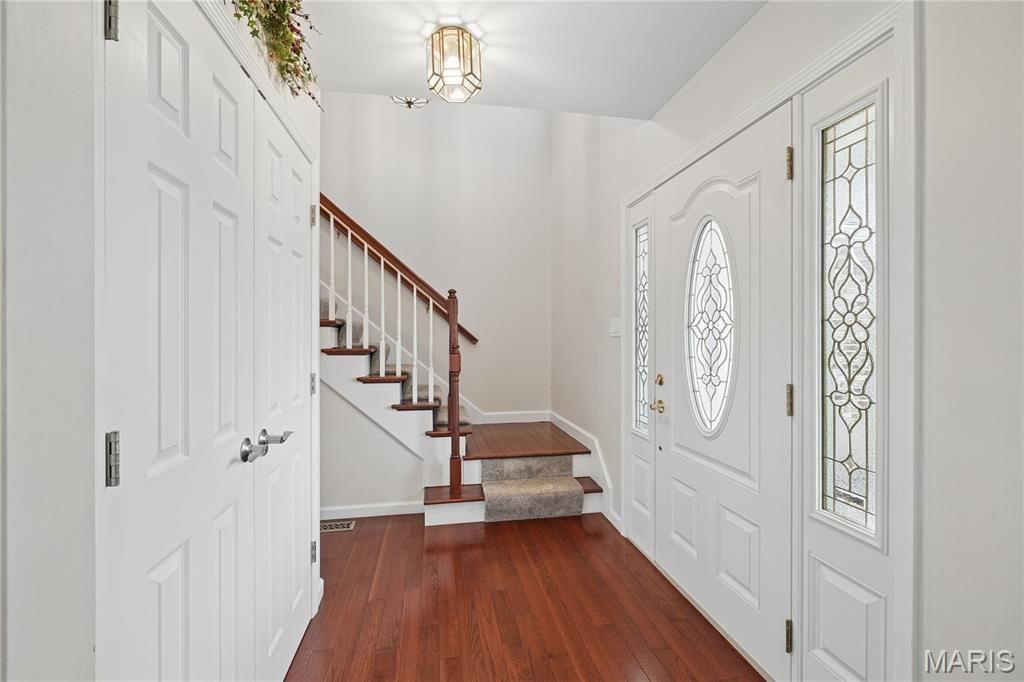 Photo of 1432 Westbrooke Terrace Drive, Ballwin, MO 63021 (MLS # 26019638)