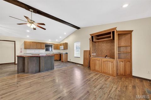 Tiny photo for 920 N 7th Street, Elsberry, MO 63343 (MLS # 26012888)