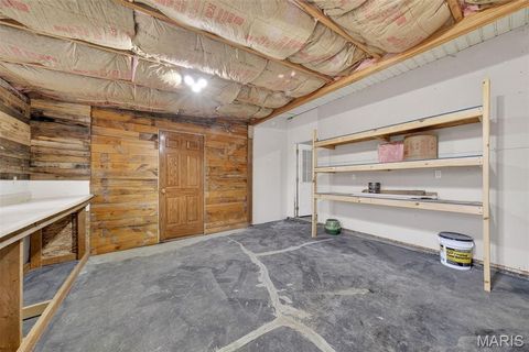 Tiny photo for 920 N 7th Street, Elsberry, MO 63343 (MLS # 26012888)