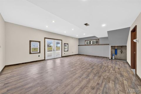 Tiny photo for 920 N 7th Street, Elsberry, MO 63343 (MLS # 26012888)