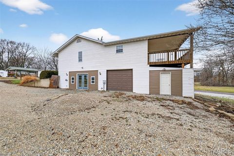 Tiny photo for 920 N 7th Street, Elsberry, MO 63343 (MLS # 26012888)