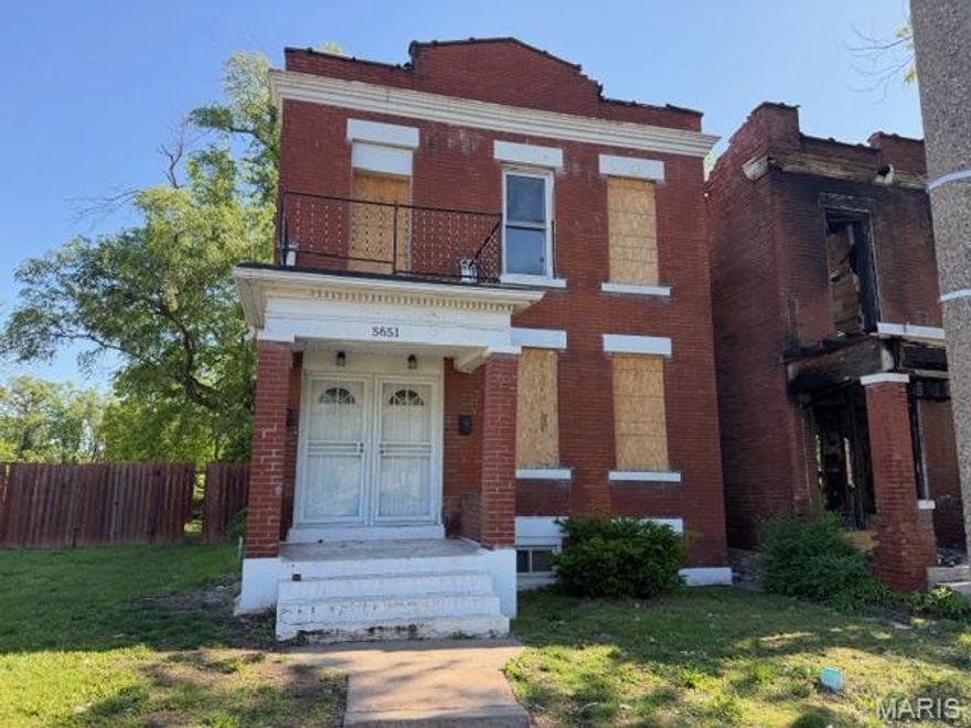 Attention investors and rehabbers! This 2 unit building with 2-bedroom, 1-bath property offers strong upside potential and is ready for your vision. Located in the Wells-Goodfellow / Hamilton Heights area, this property would make an excellent fix-and-flip, rental, or long-term investment opportunity.

Property Features:

2 Bedrooms / 1 Bathroom - Upstairs and downstairs
Spacious Layout
Large Lot
Strong Rental Potential
Investor-Friendly Area
Convenient Access to Major Roads and Public Transportation

The property needs repairs and updating and is being sold as-is. Great opportunity for investors looking to add value and build equity.

Whether you are looking for your next rehab project or rental portfolio addition, this property has excellent potential.