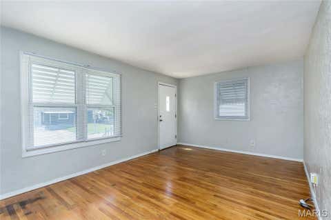 Tiny photo for 3619 W Steins Street, St Louis, MO 63116 (MLS # 26051984)