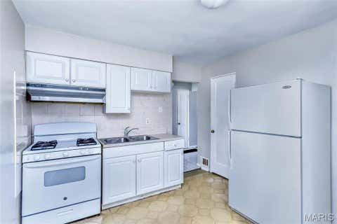 Tiny photo for 3619 W Steins Street, St Louis, MO 63116 (MLS # 26051984)