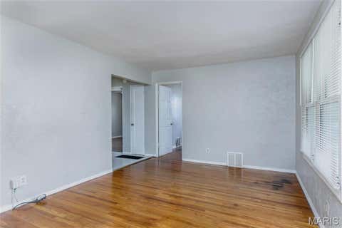 Tiny photo for 3619 W Steins Street, St Louis, MO 63116 (MLS # 26051984)