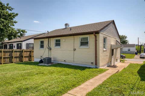 Tiny photo for 3619 W Steins Street, St Louis, MO 63116 (MLS # 26051984)